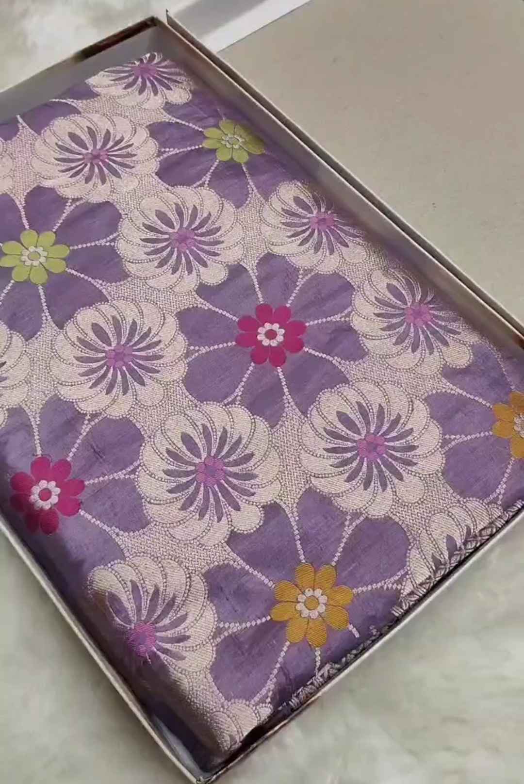 Lavender Banarasi Handloom Katan Silk Meenakari Saree