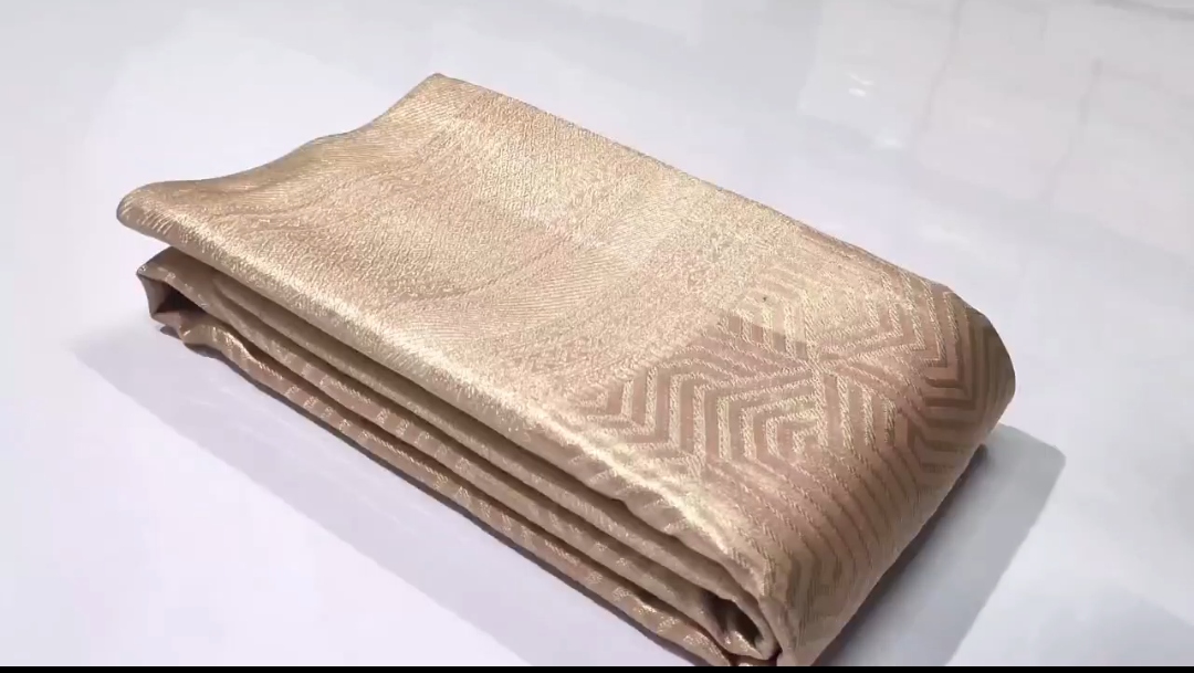 Peach Kanchipuram Handloom Tissue Brocade Silk Saree