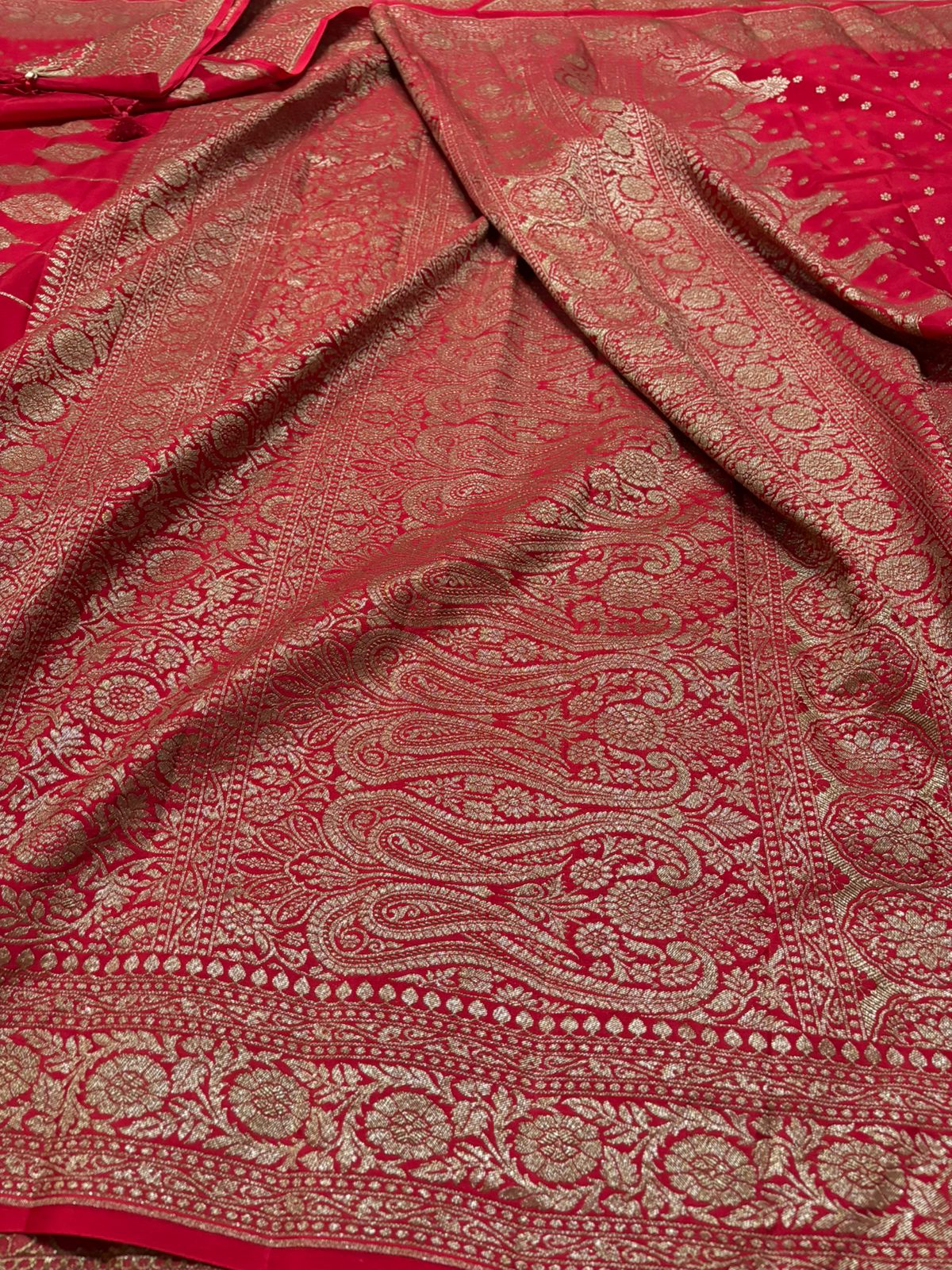 Red Banarasi Handloom Antique Zari Georgette Crepe Silk Saree