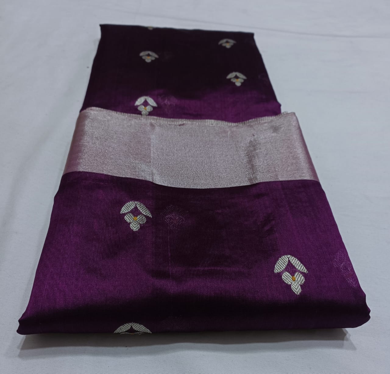 Lilac Chanderi Handloom Pattu Silk Eknal Buttas Saree