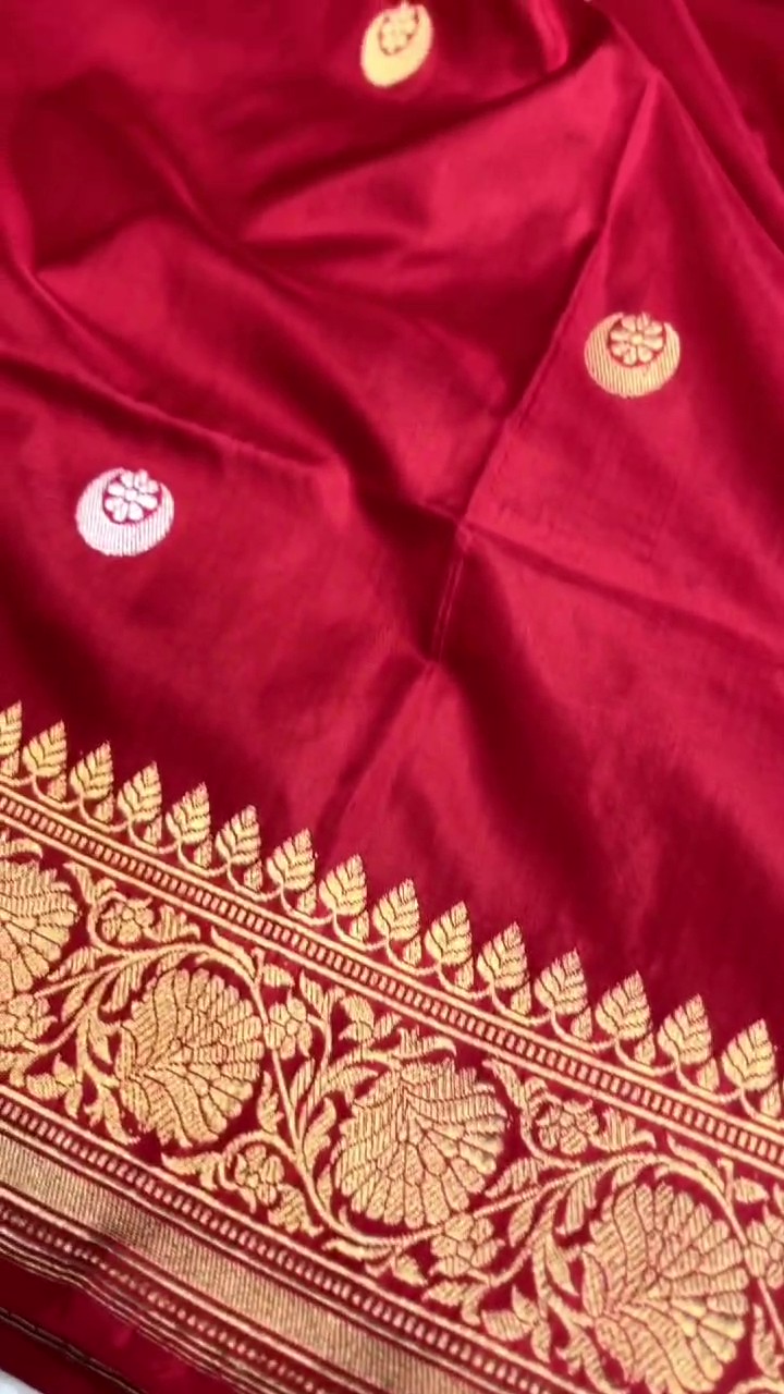 Red Banarasi Handloom Katan Silk Chand Tara Bridal Saree