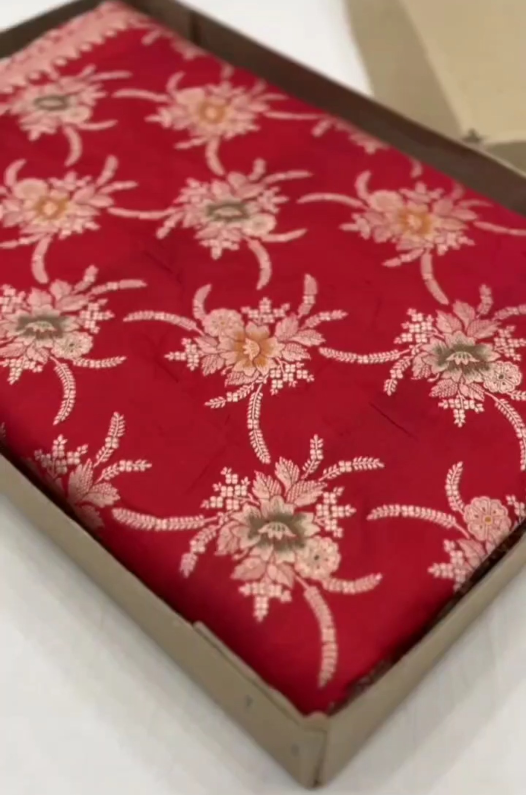 Red Banarasi Handloom Katan Silk Meenakari Saree