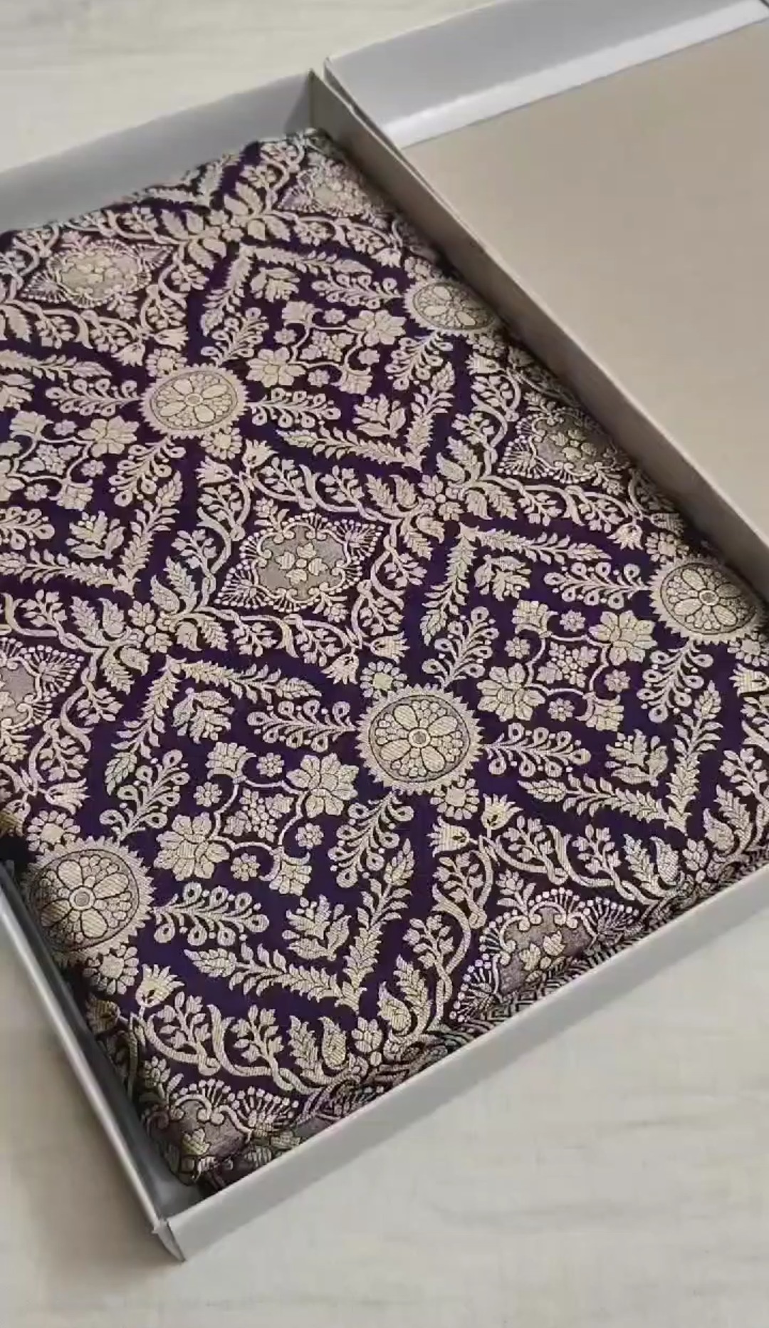 Dark Purple Banarasi Handloom Katan Silk Tanchoi Saree