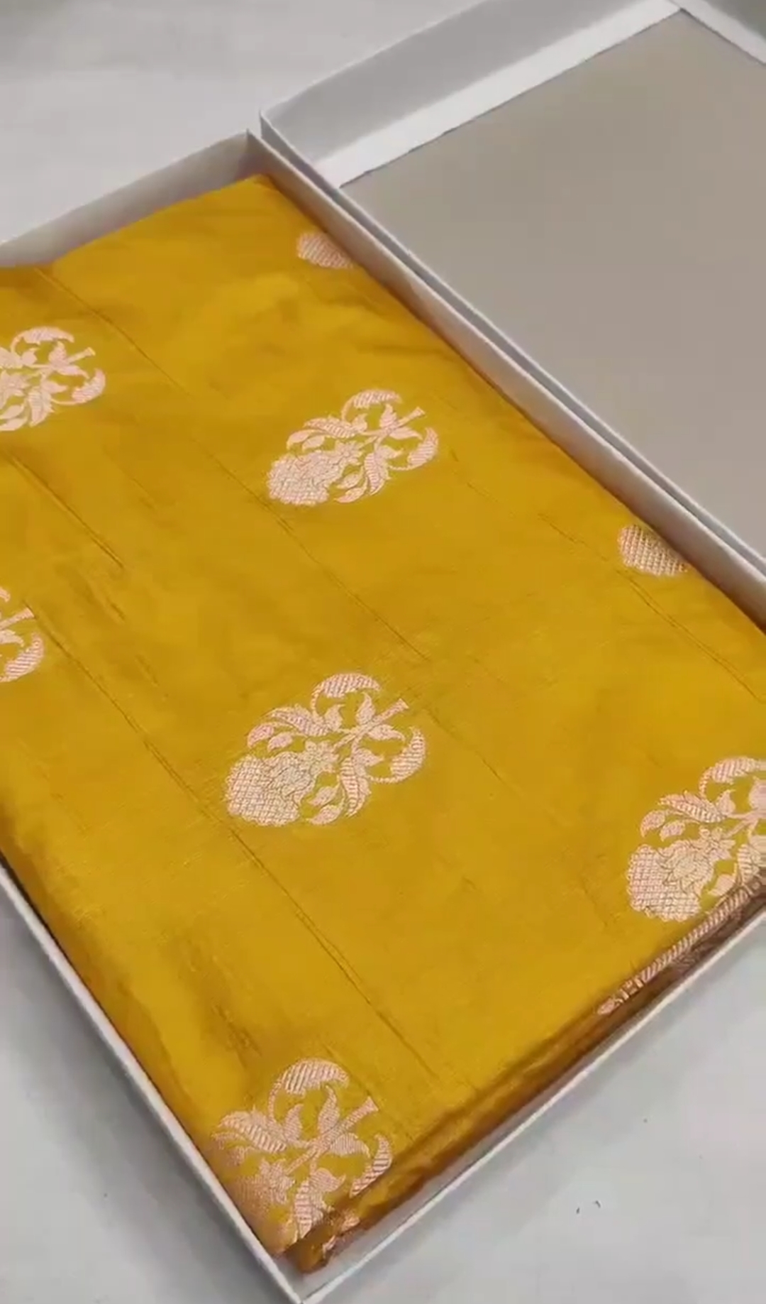 Gold Banarasi Handloom Katan Silk Saree
