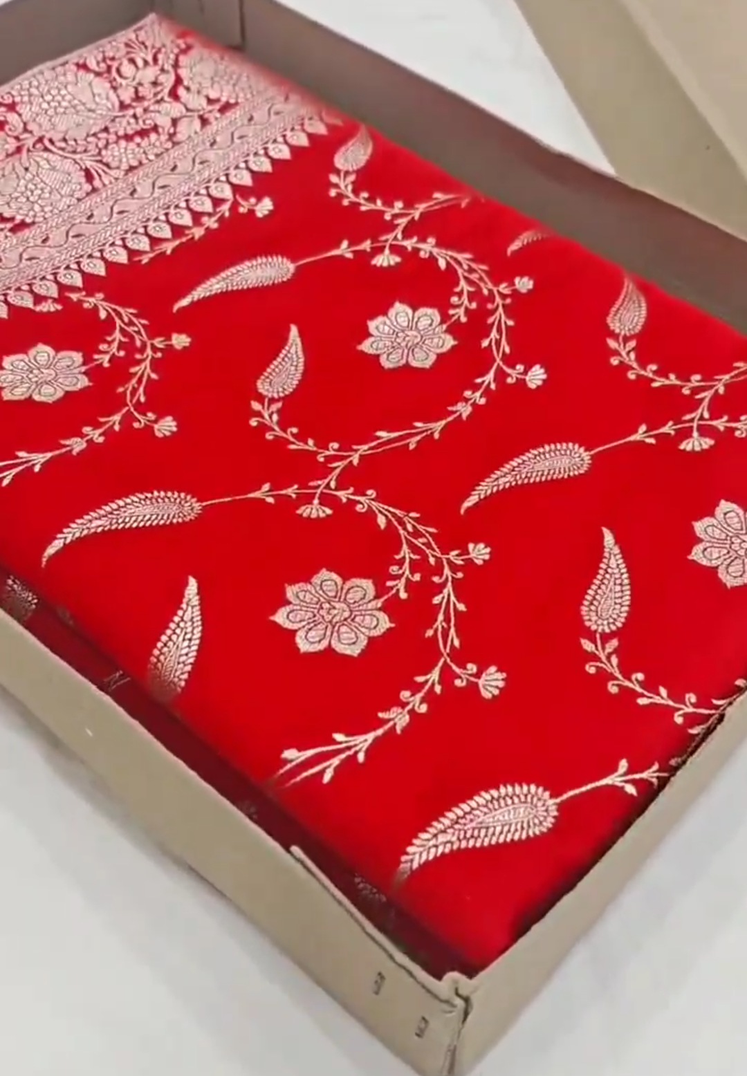 Red Banarasi Mashru Soft Silk Saree