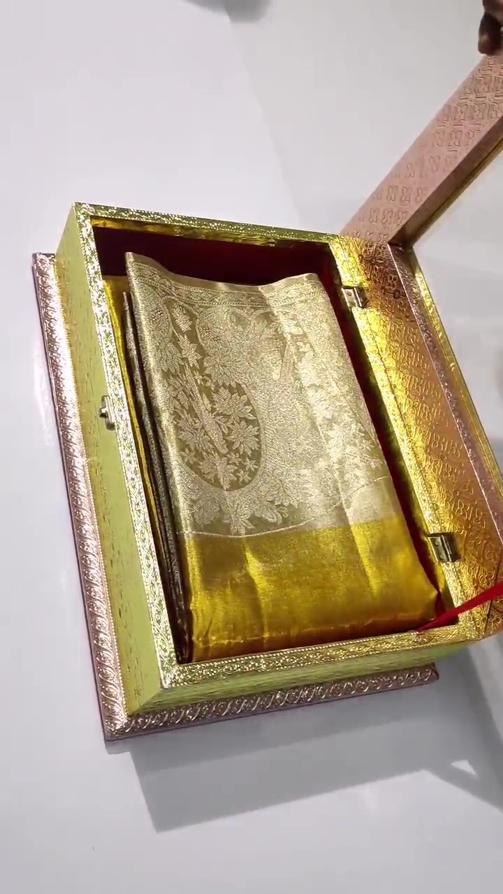 Gold Kanchipuram Handloom Tissue Brocade Silk Saree